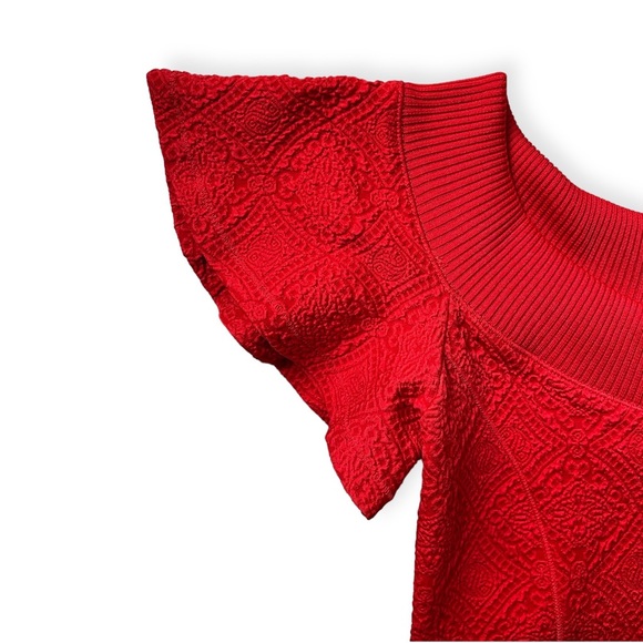 Opening Ceremony Embossed Sheath Tulip Dress in Red, sz Small - Picture 9 of 16